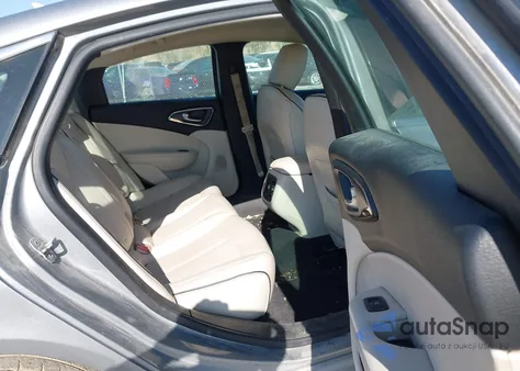 2015 Chrysler 200 C z USA, uszkodzony, nr VIN 1C3CCCCG9FN510233